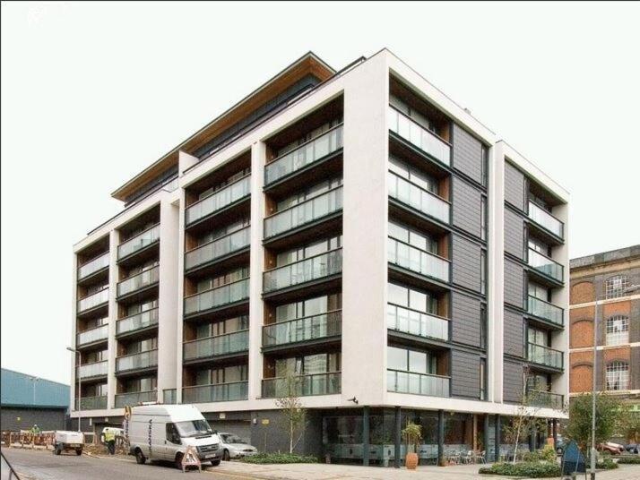 2Bed Stratford Apt With Easy Access To Central London, O2, Excel, Parking Nearby Dış mekan fotoğraf